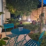 Les Treilles De - Et Sauna Interieur 住宿加早餐酒店