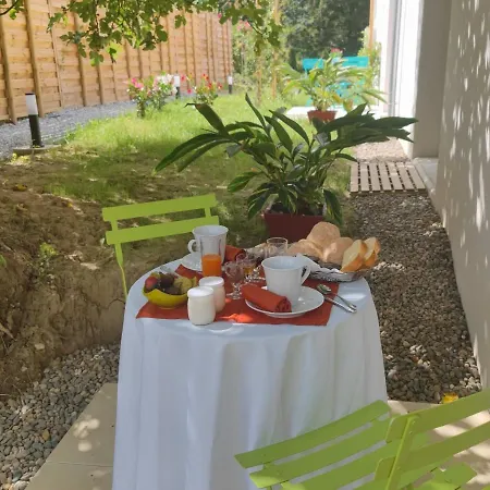 Les Treilles De - Et Sauna Interieur Couette-café *