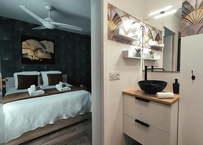 Les Treilles De - Et Sauna Interieur ベッド・アンド・ブレックファスト